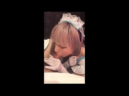 ❤️ 日本偶像[mayuka]，法国女仆装，第一部分，口交和用乳液打飞机 ❤ Sex video